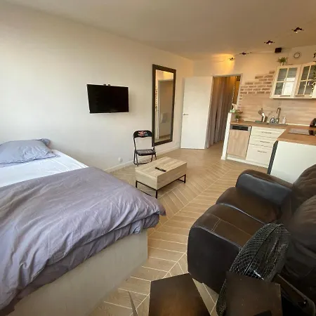 Full Loft In - 2 Single Beds For 2 - Chinatown * Paris